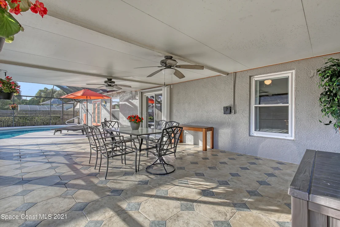 Photo of 6451 Banyan Street