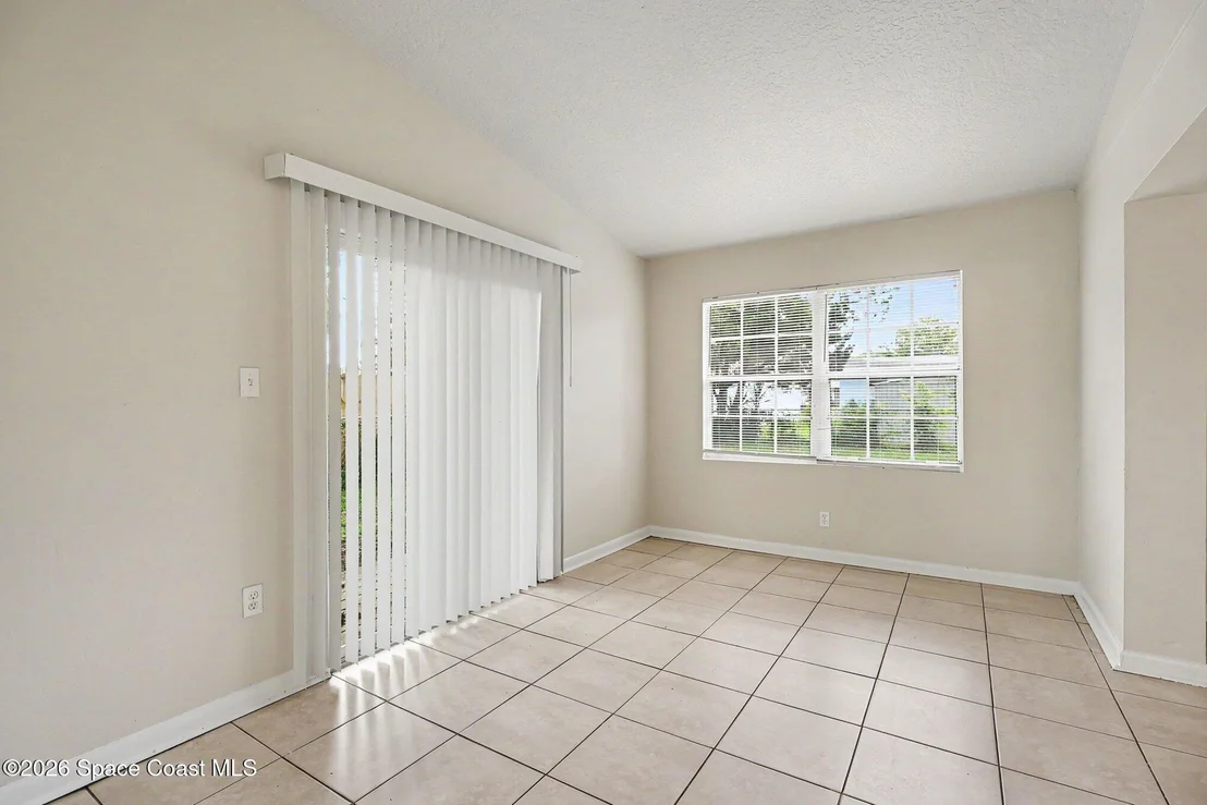 Photo of 1077 Judith Terrace