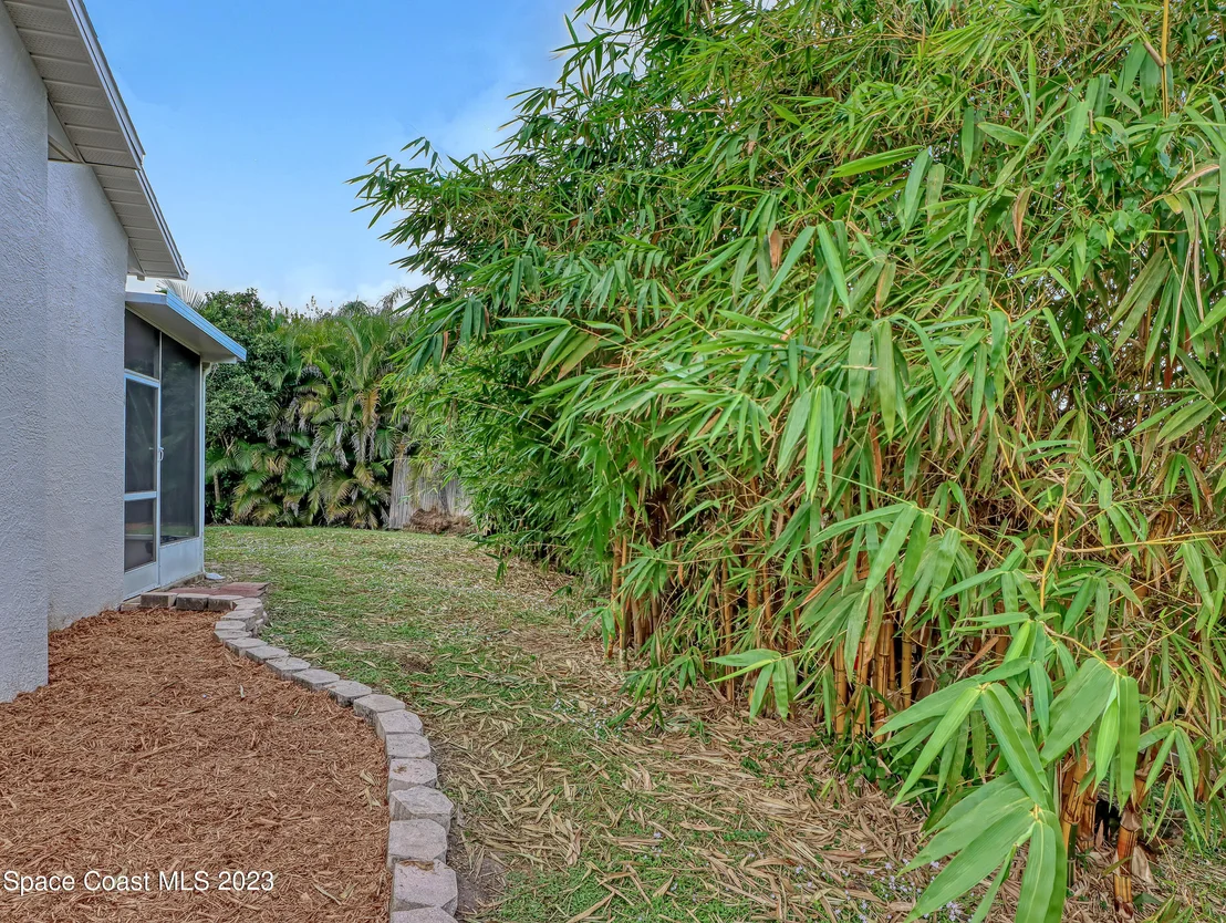 Photo of 1663 Dozier Circle SE