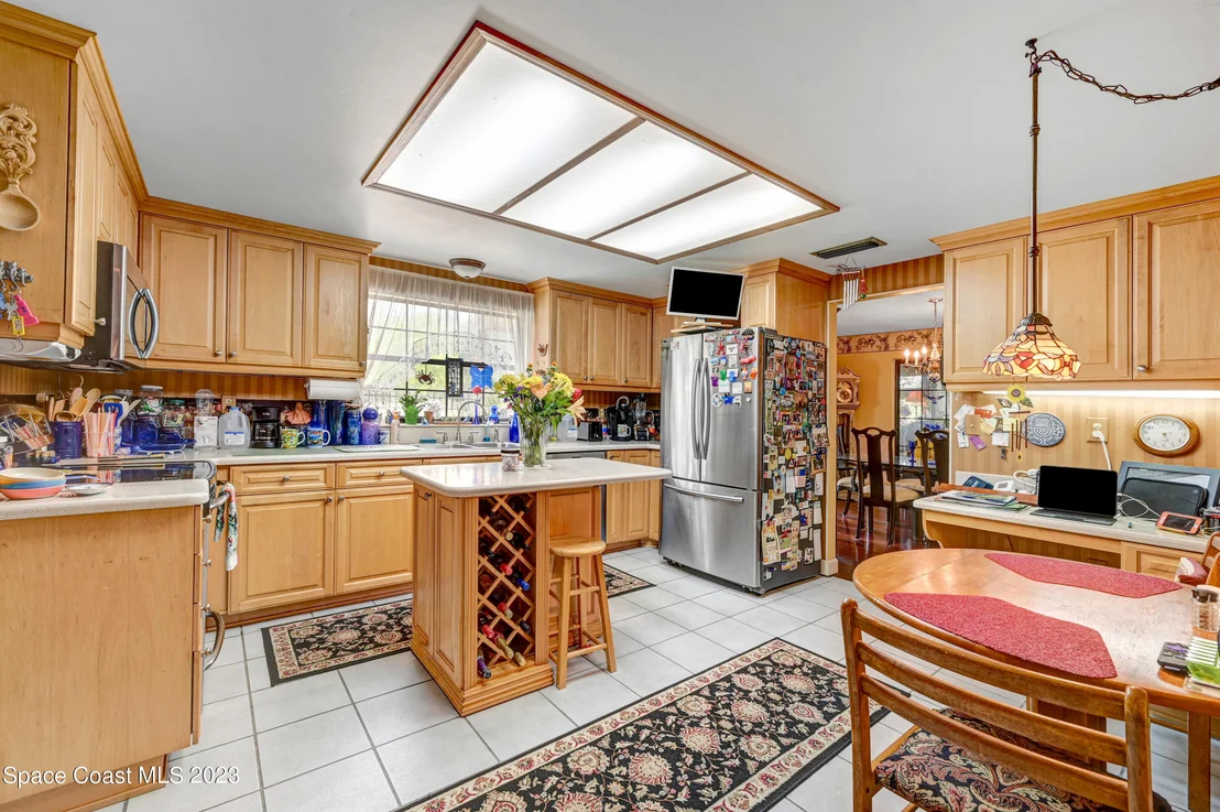 Photo of 1102 Fairlawn Drive
