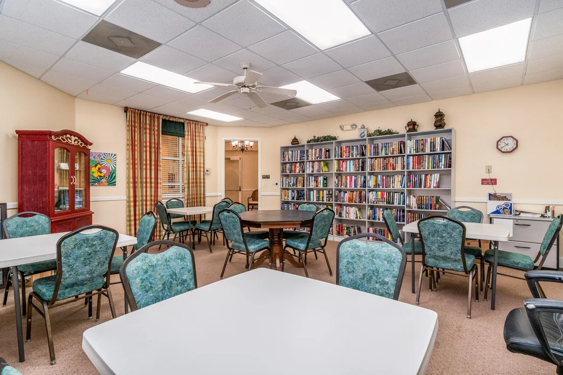 Photo of 2348 Addington Circle