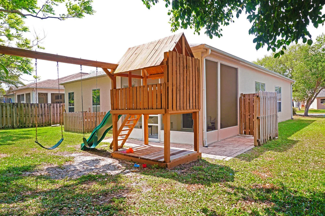 Photo of 7014 Hammock Trace Drive