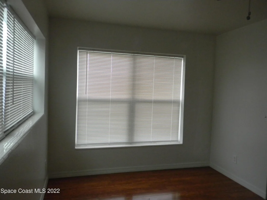 Photo of 2132 Lakeview Drive