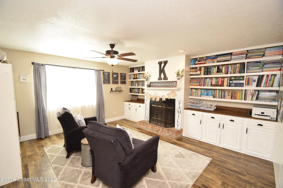 Photo of 1775 Grant Road