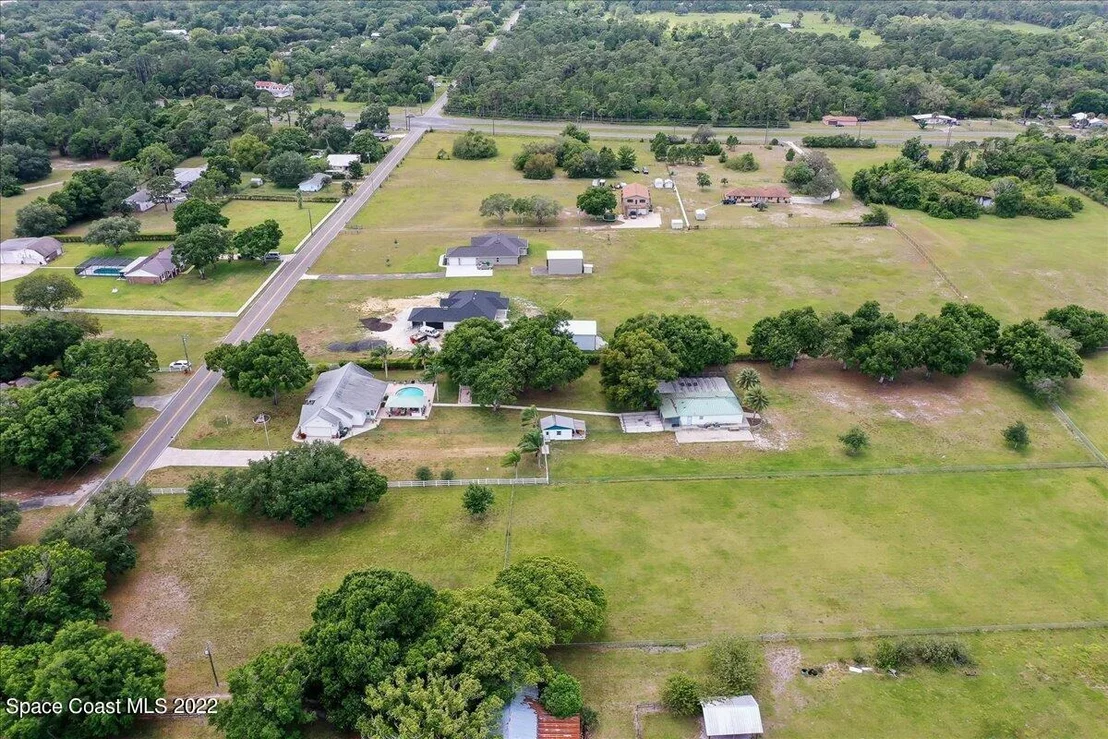 Photo of 3660 Burkholm Road