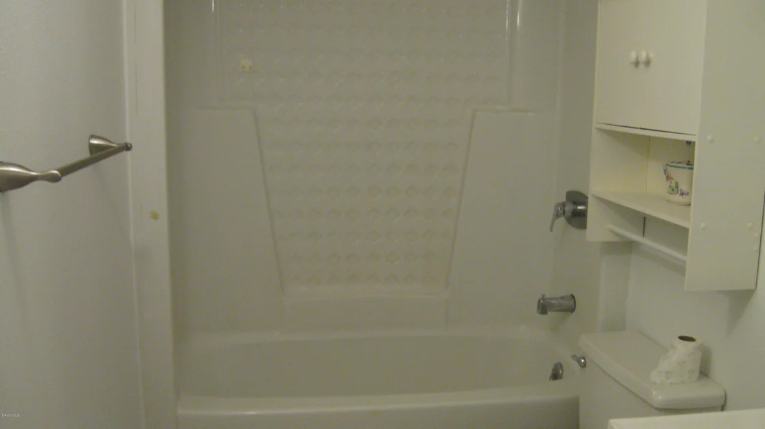 Photo of 633 Orange Court