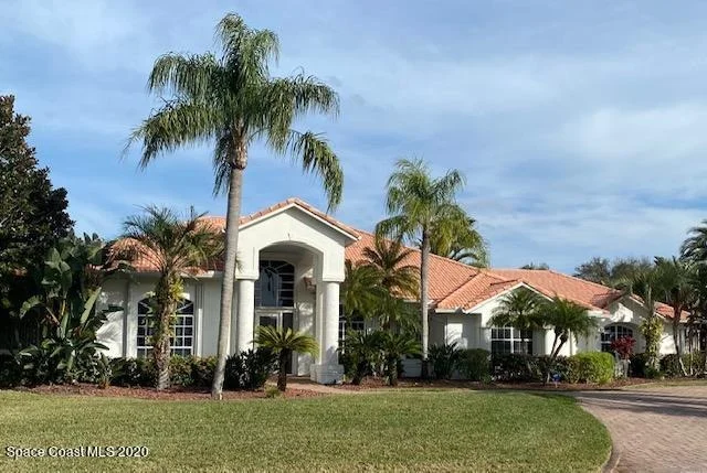 Photo of 889 Oak Park Drive