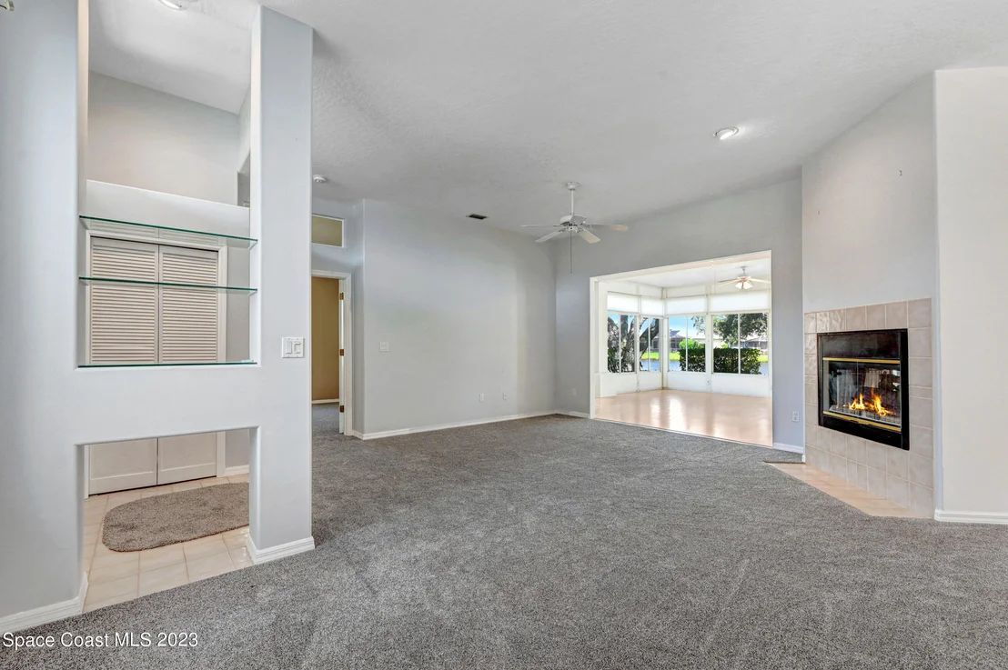 Photo of 954 Somerset Lane