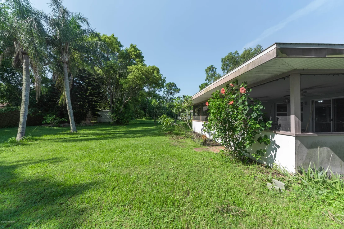 Photo of 785 Aragon Avenue NE