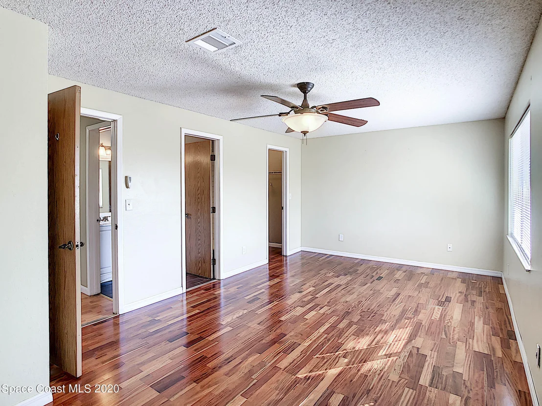 Photo of Unit 44 at 1882 Murrell Road