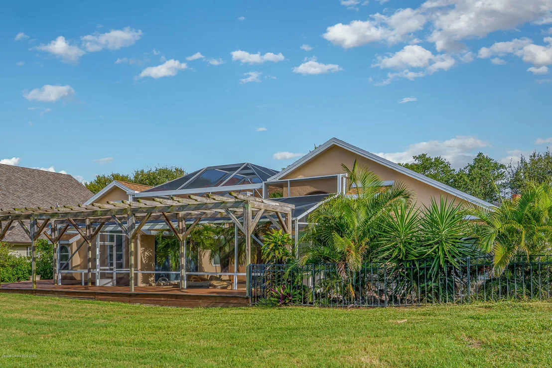 Photo of 845 Sanderling Drive