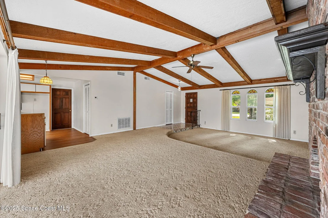 Photo of 424 Arrowhead Lane