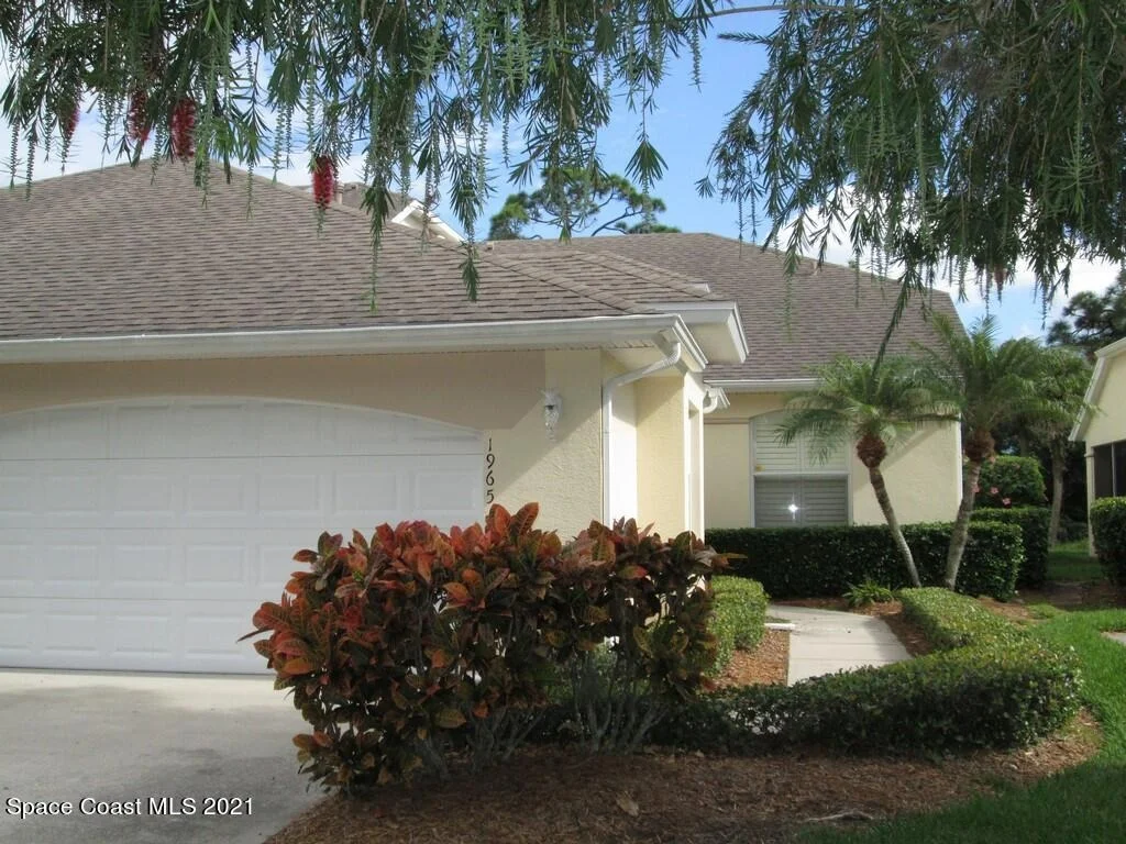 Photo of 1965 Golf Vista Boulevard