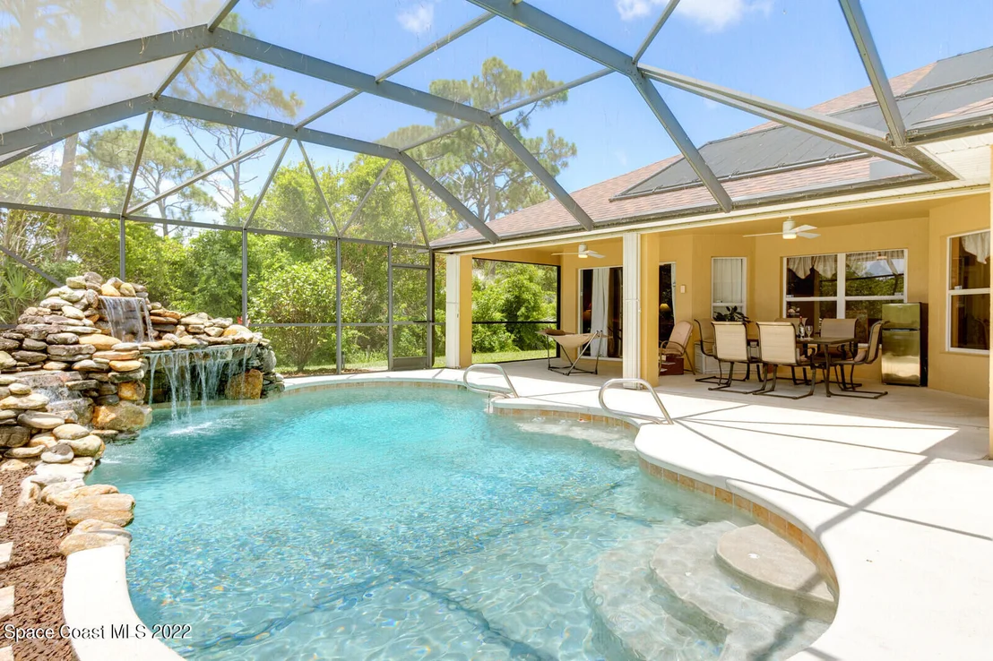 Photo of 349 Pebble Hill Way