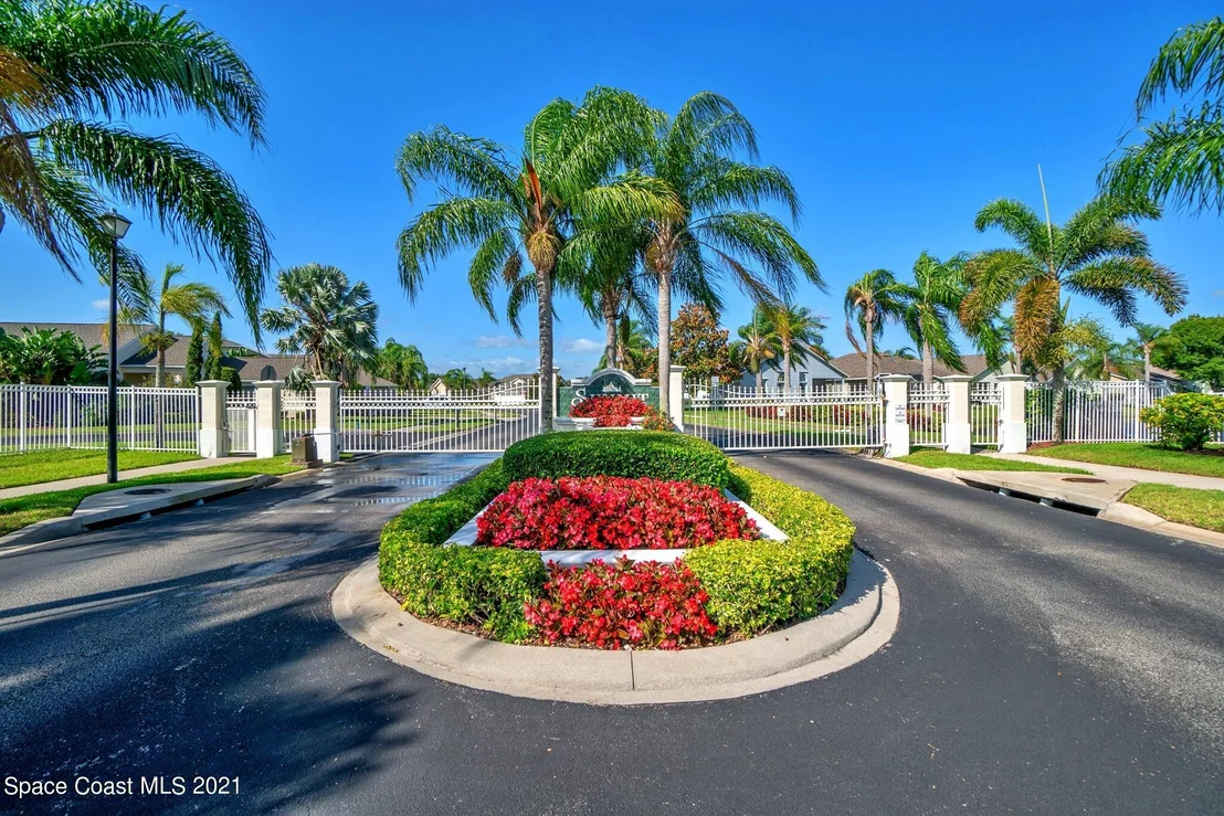 Photo of 1835 Ficus Point Drive