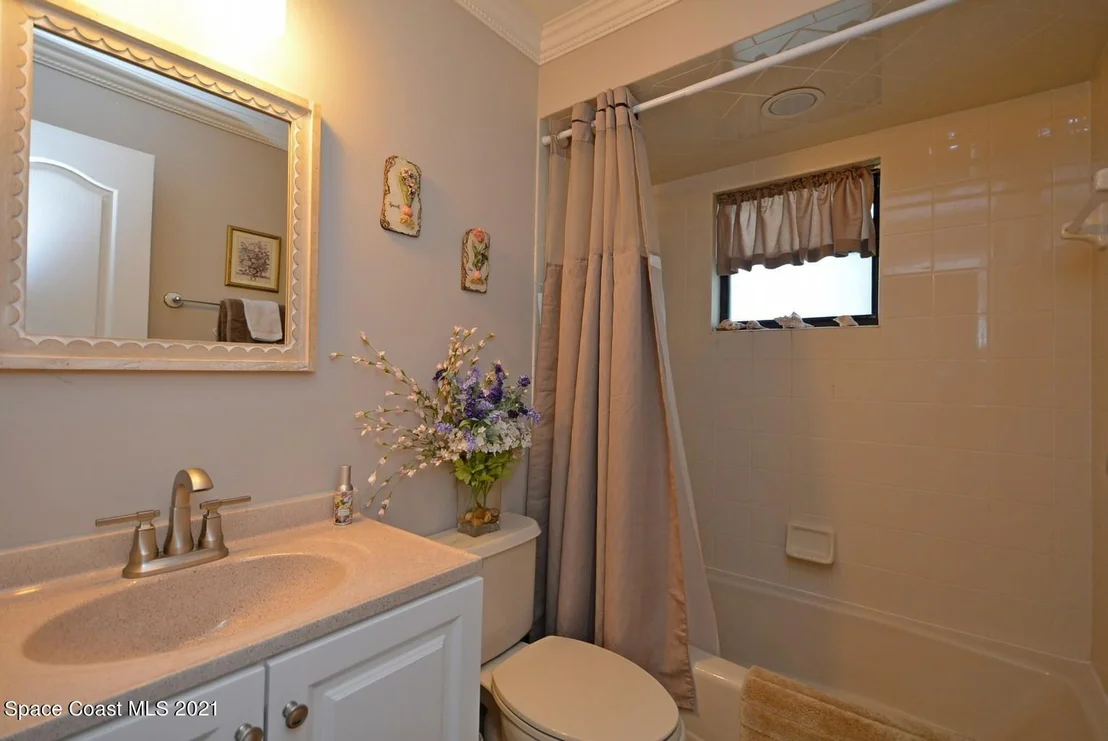 Photo of 1377 Silver Lake Drive
