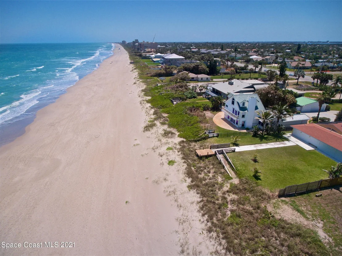 Photo of 2055 N Highway A1a