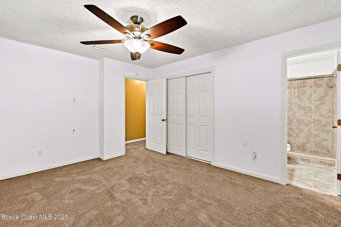 Photo of 1096 Madrid Road
