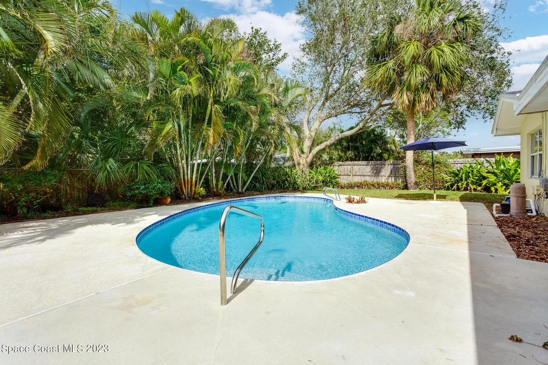 Photo of 608 Mango Drive