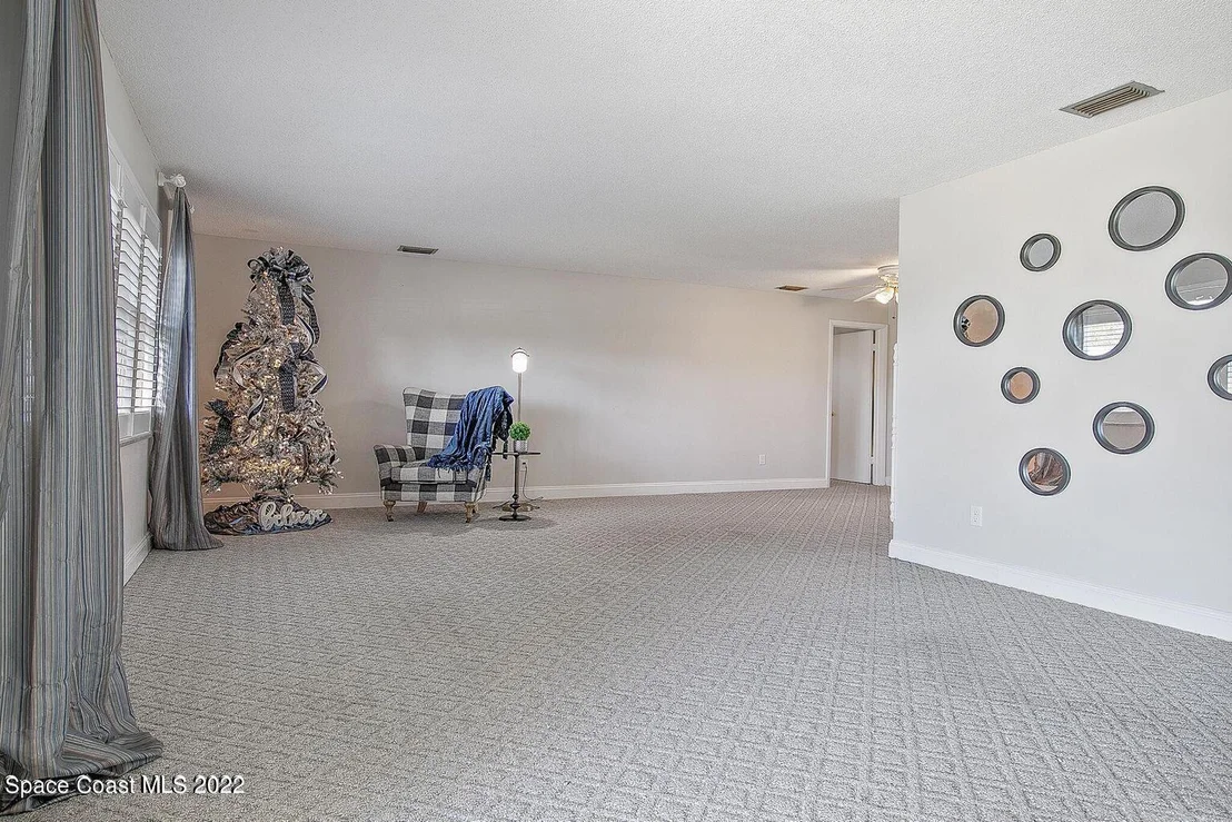 Photo of 304 Dorset Drive