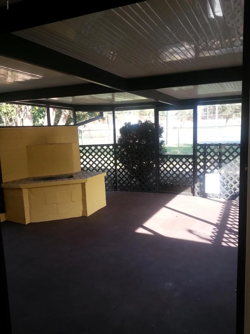 Photo of 1442 Floyd Drive