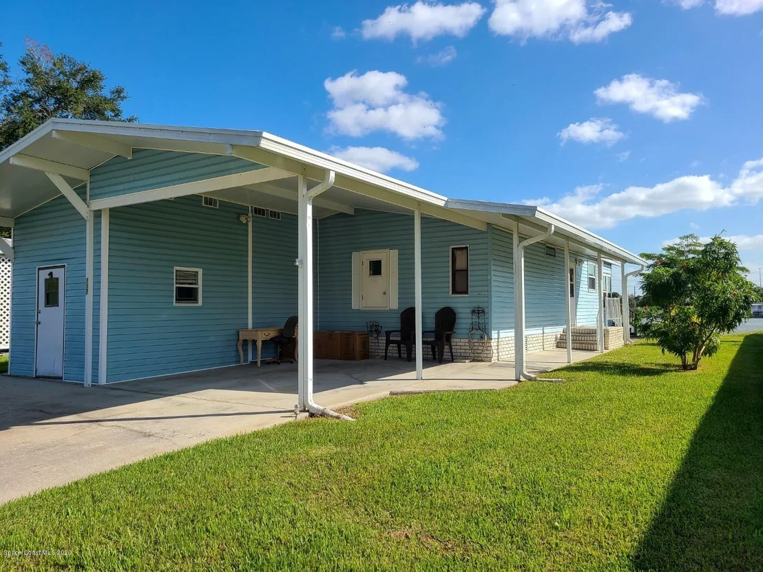 Photo of 137 Rosewood Drive