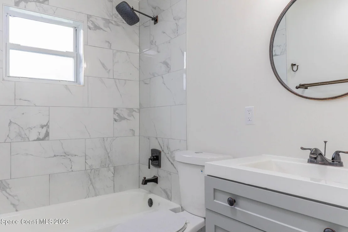 Photo of 1703 Buick Avenue