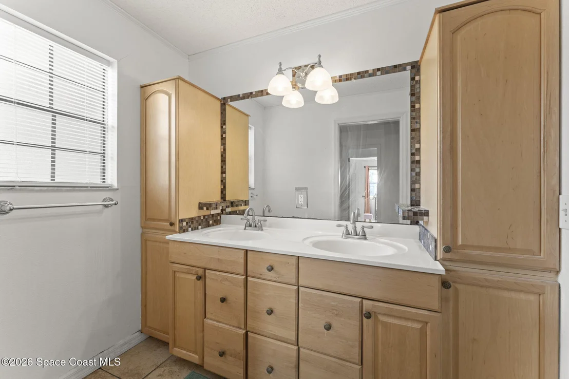 Photo of 6592 Emil Avenue