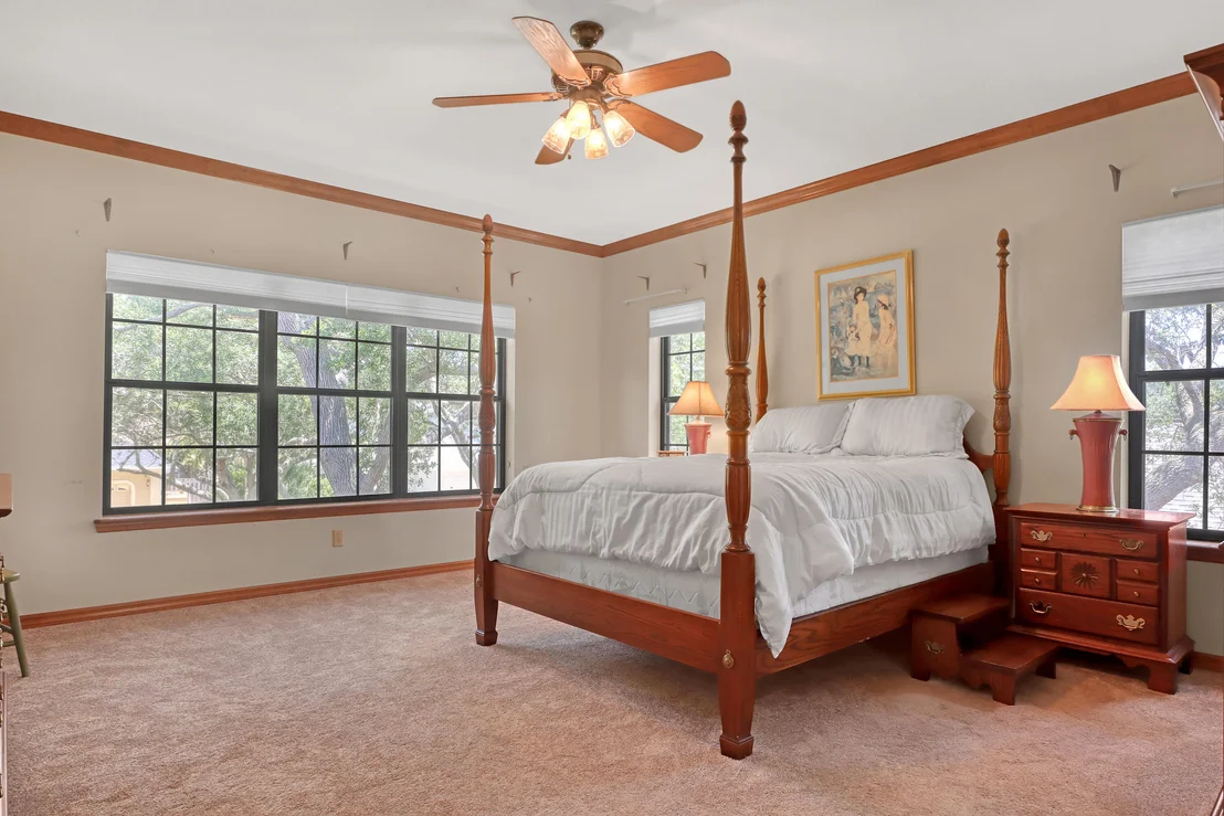 Photo of 561 Nightingale Drive