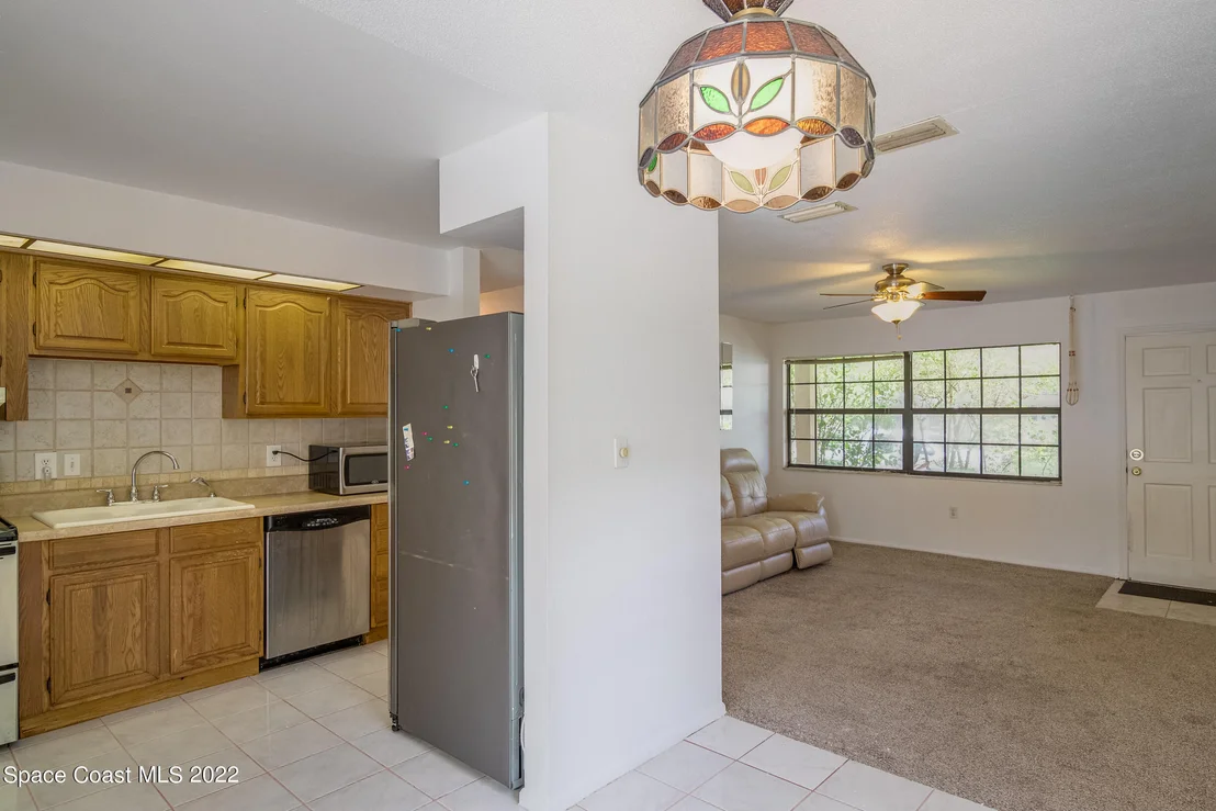 Photo of 847 Clarke Avenue