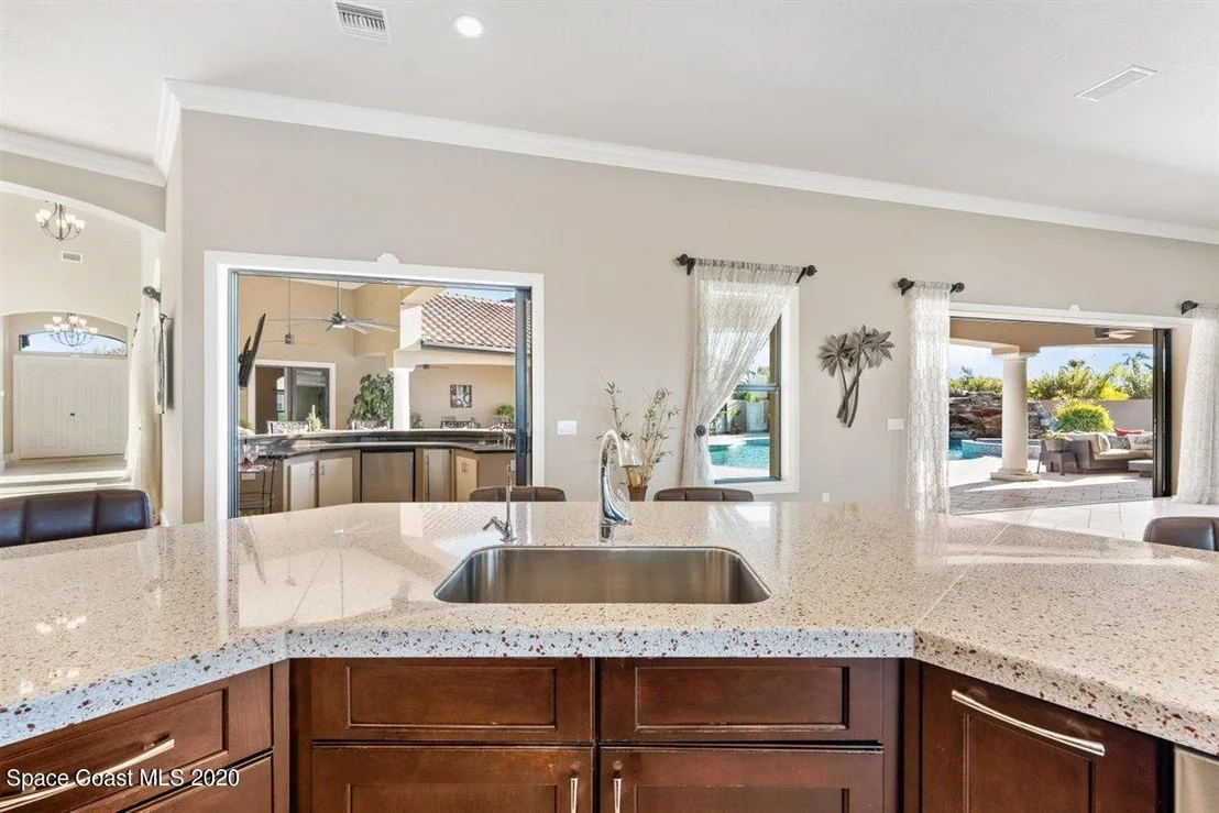 Photo of 924 Derby Lane