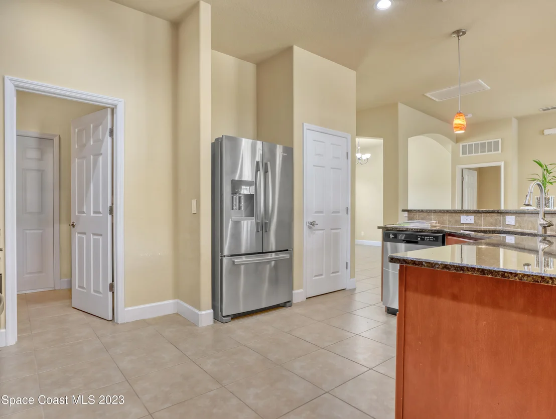 Photo of 1539 Outrigger Circle