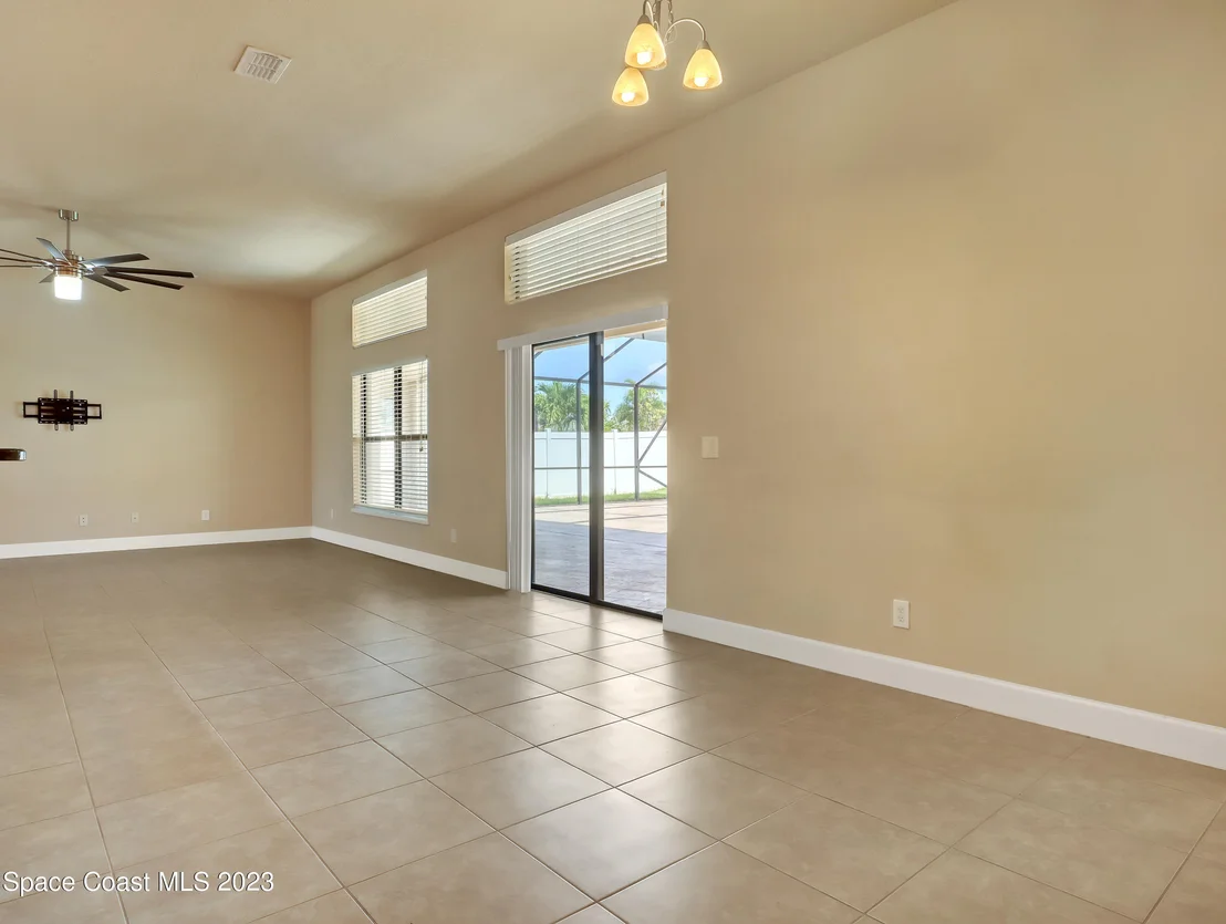 Photo of 1539 Outrigger Circle