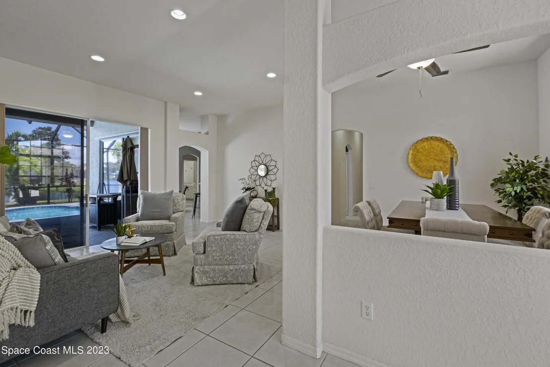Photo of 712 Carriage Hill Road