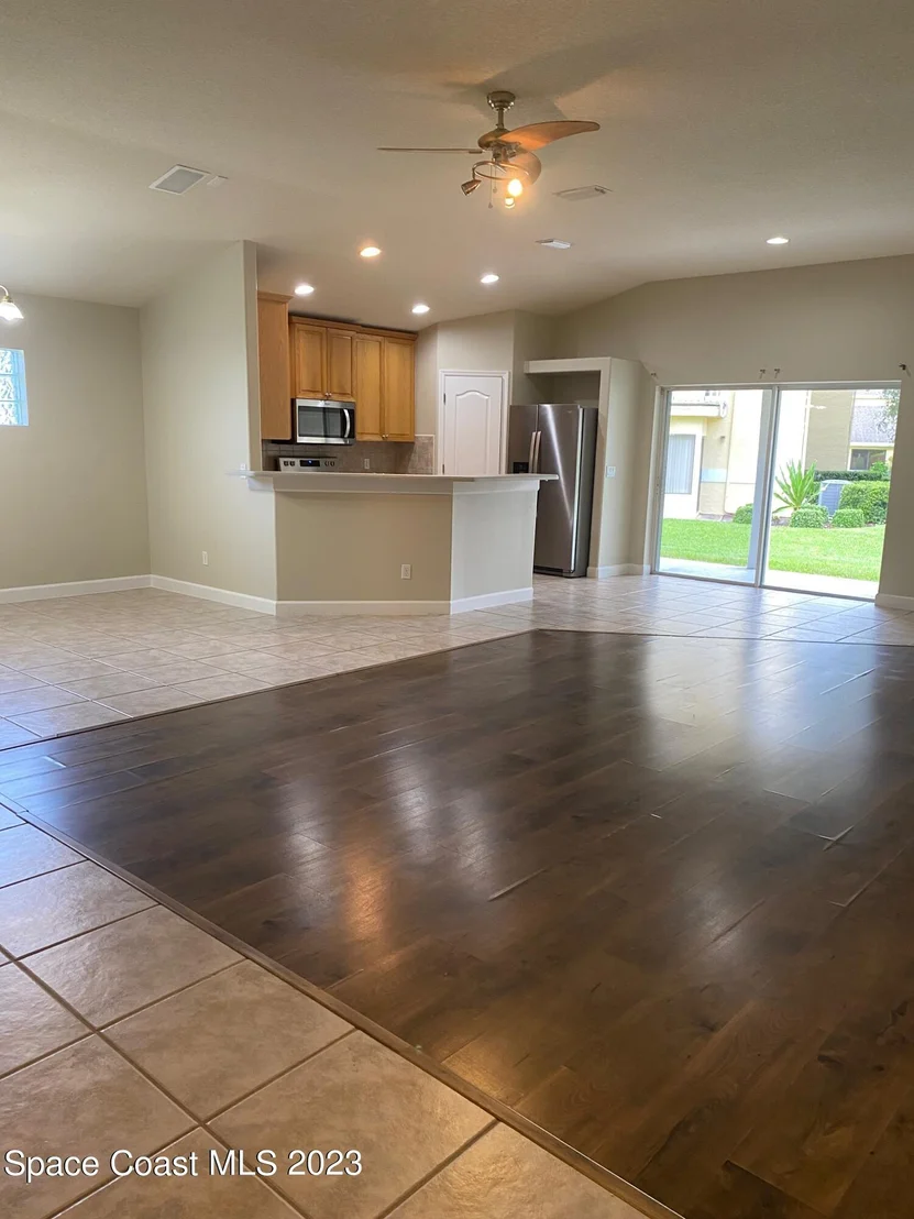 Photo of 407 Lofts Drive