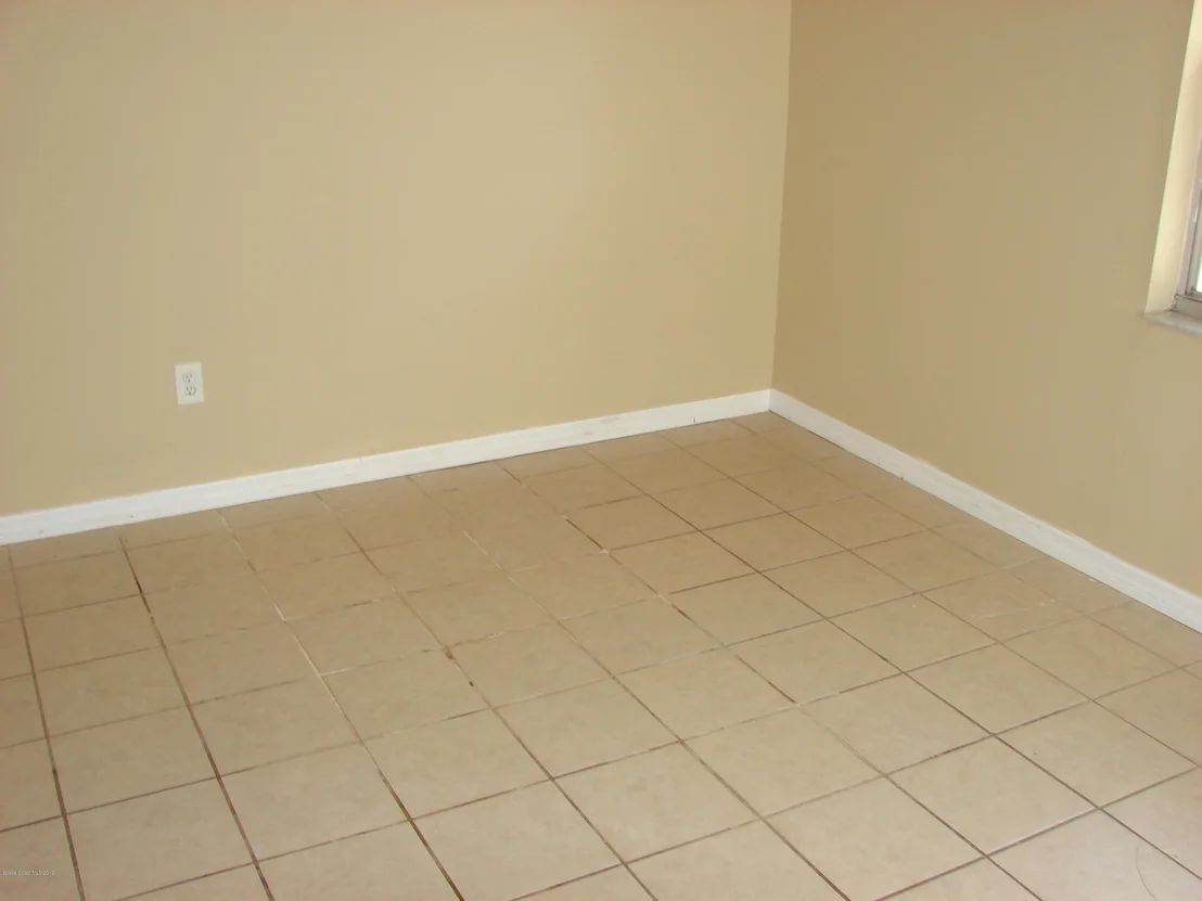 Photo of 761 Burman Lane NE