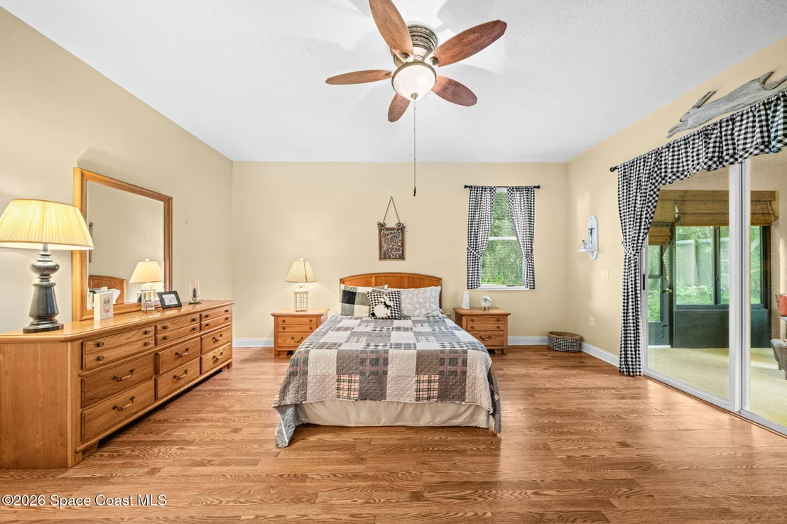 Photo of 511 Waterside Circle