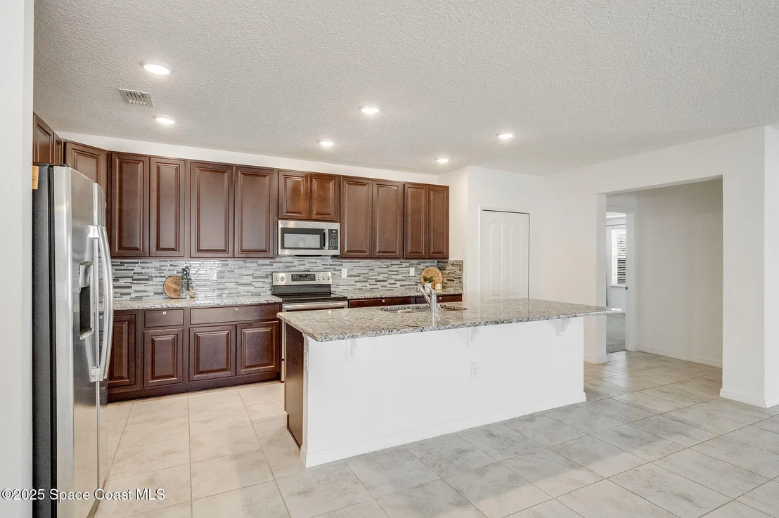 Photo of 920 Bear Lake Drive