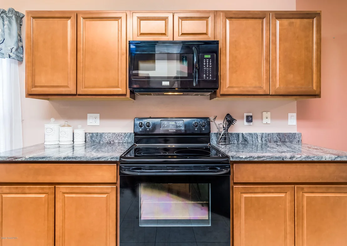 Photo of 2881 Saint James Lane