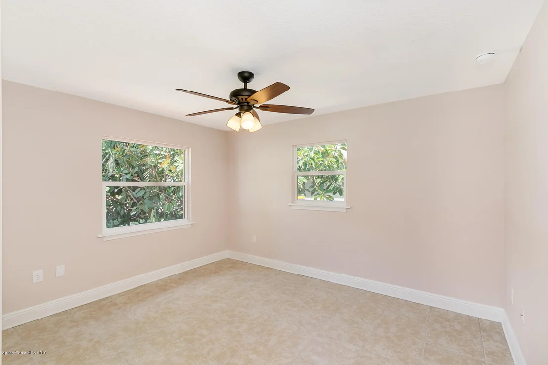 Photo of 1044 Bernice Road