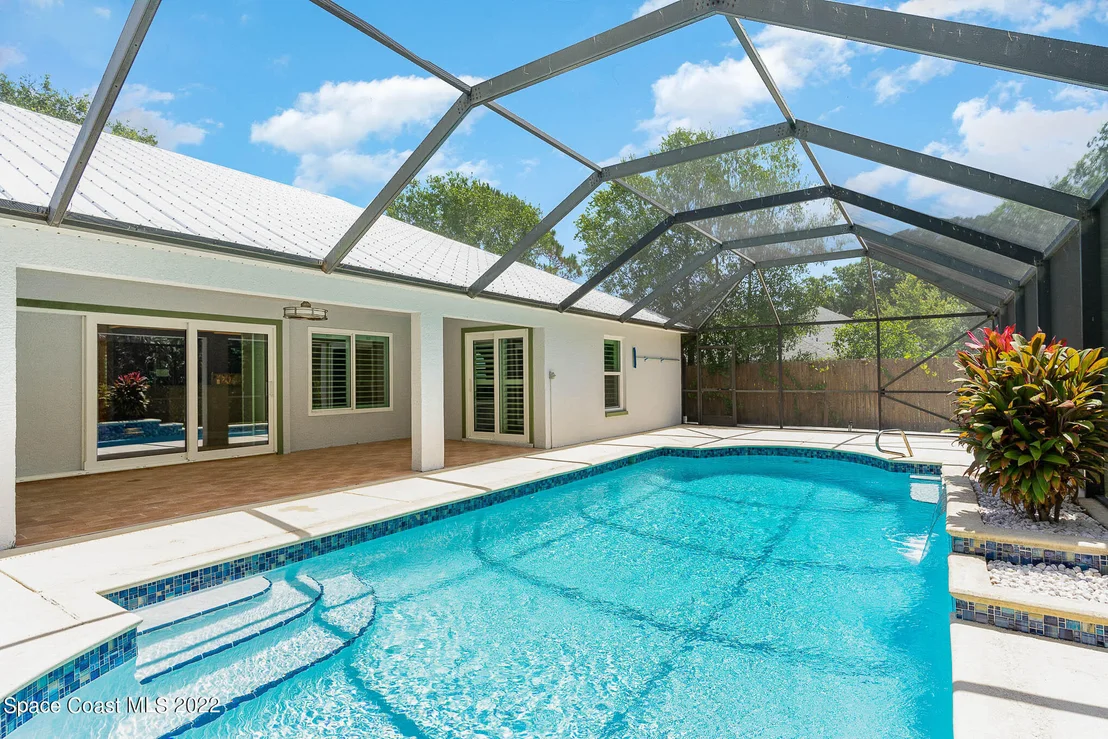 Photo of 6573 Sheridan Road