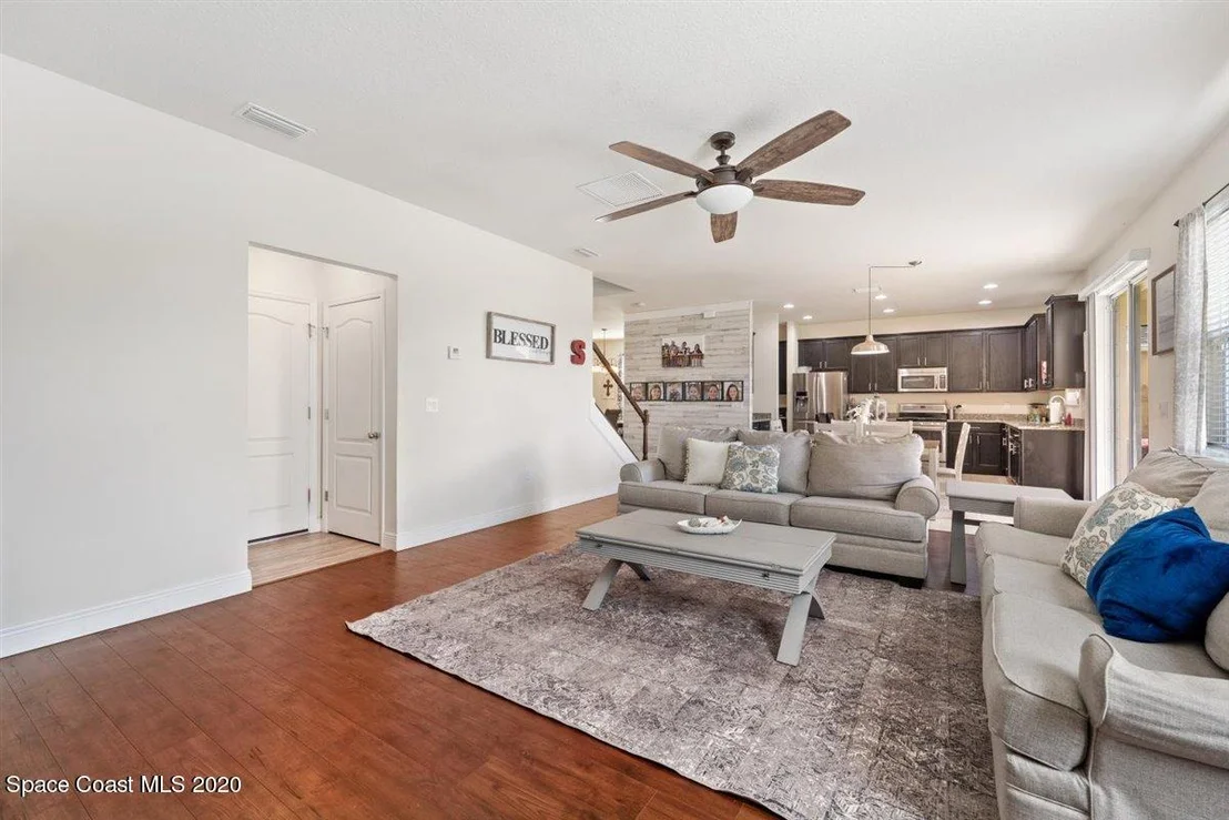 Photo of 3220 Constellation Drive