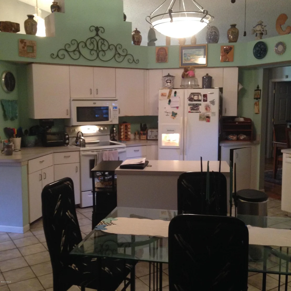 Photo of 884 Spirea Drive