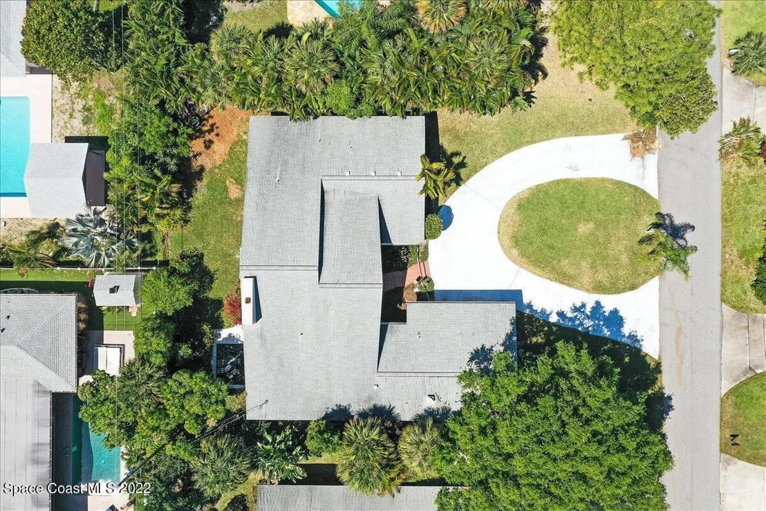 Photo of 311 Cocoa Avenue