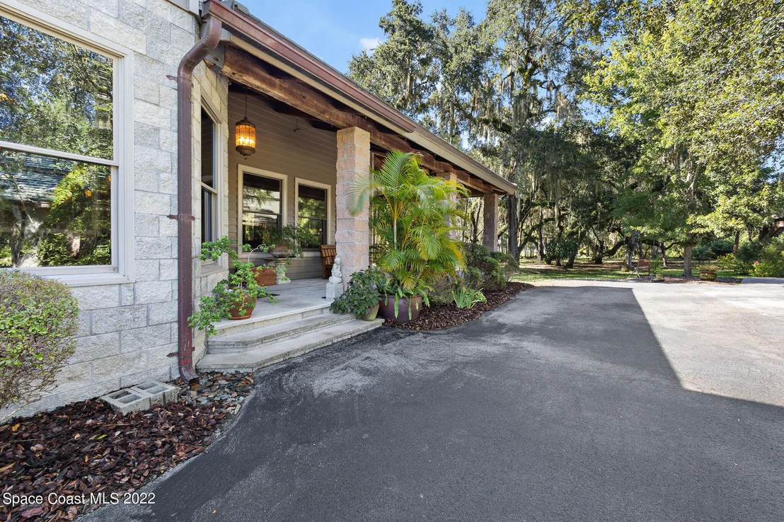 Photo of 840 Lemon Bluff Road