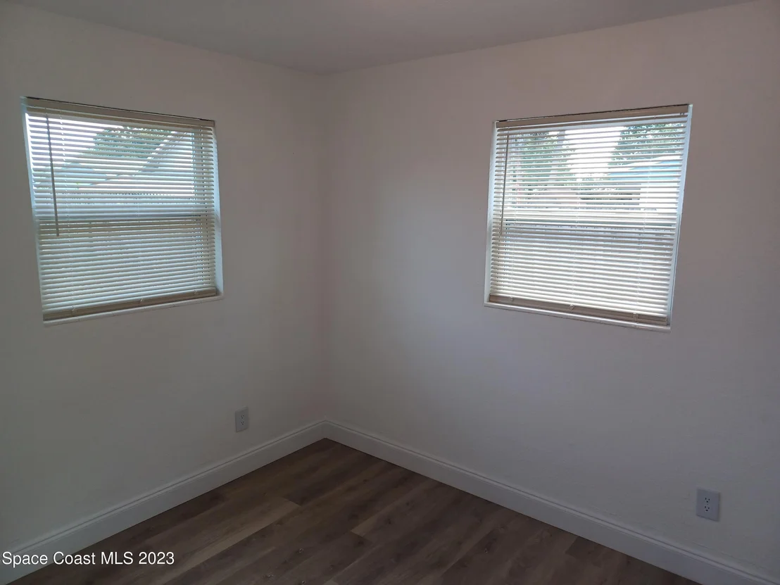 Photo of 982 Hibiscus Street