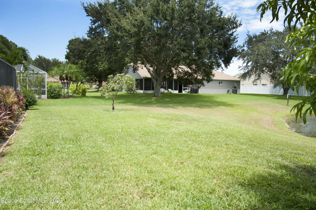 Photo of 968 Pelican Lane