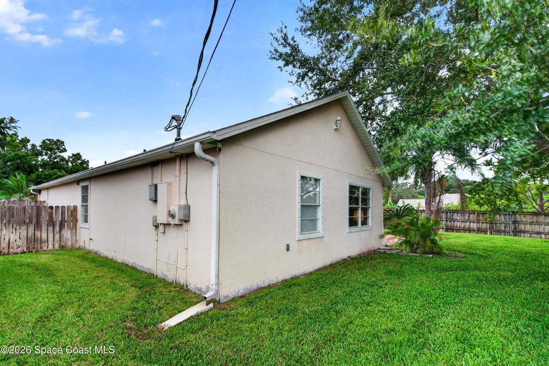 Photo of 621 Seven Gables Circle SE
