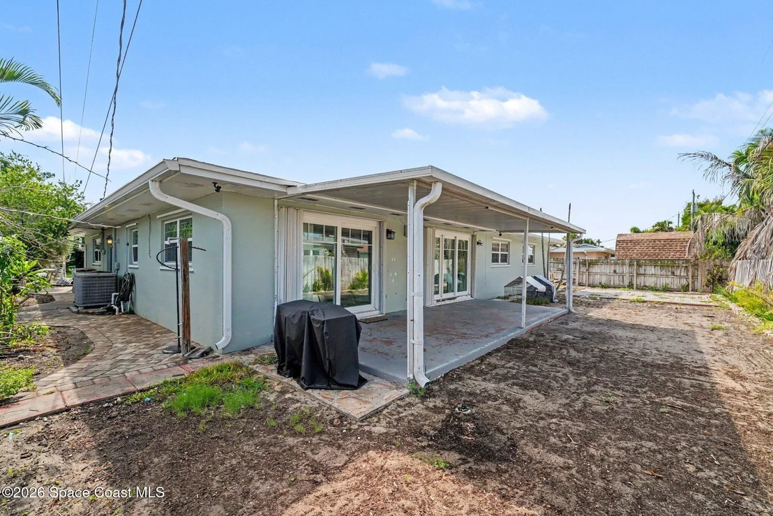Photo of 2355 Reef Avenue