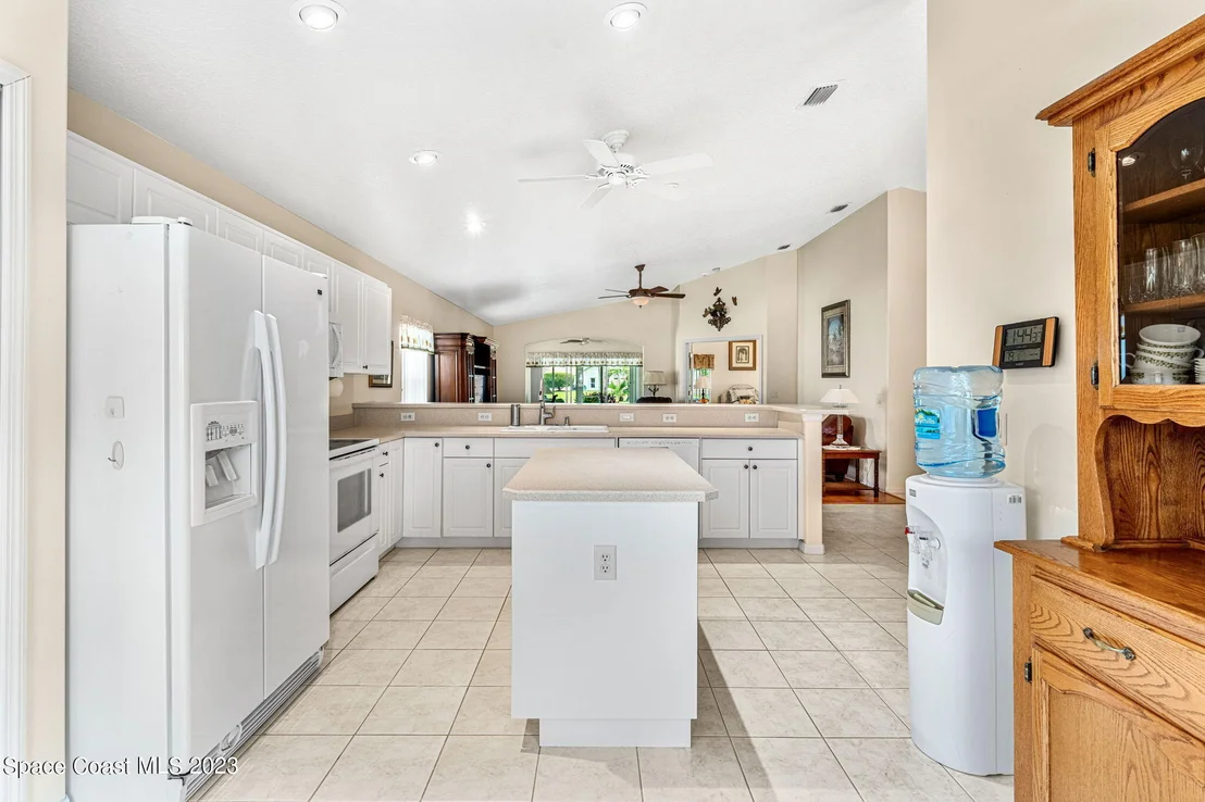Photo of 1027 Pine Creek Circle NE